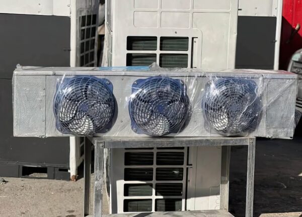 Evaporador bohn 3 ventiladoresImagen de WhatsApp 2025-05-28 a las 11.00.02_bad144f4-low_res-scale-2_00x Evaporador de 3 ventilas BOHN 110v