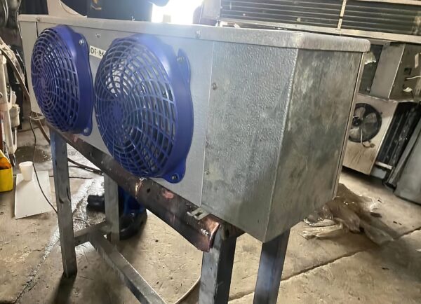 Evaporador bohn 3 ventiladoresImagen de WhatsApp 2025-05-28 a las 11.02.47_cfd7af58-lines-scale-2_00x Evaporador de 2 ventilas BOHN 110V