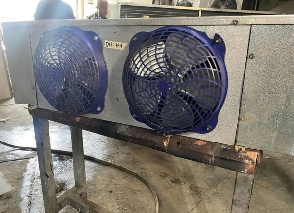 Evaporador bohn 3 ventiladoresImagen de WhatsApp 2025-05-28 a las 11.02.48_3cd40878-lines-scale-2_00x Evaporador de 2 ventilas BOHN 110V